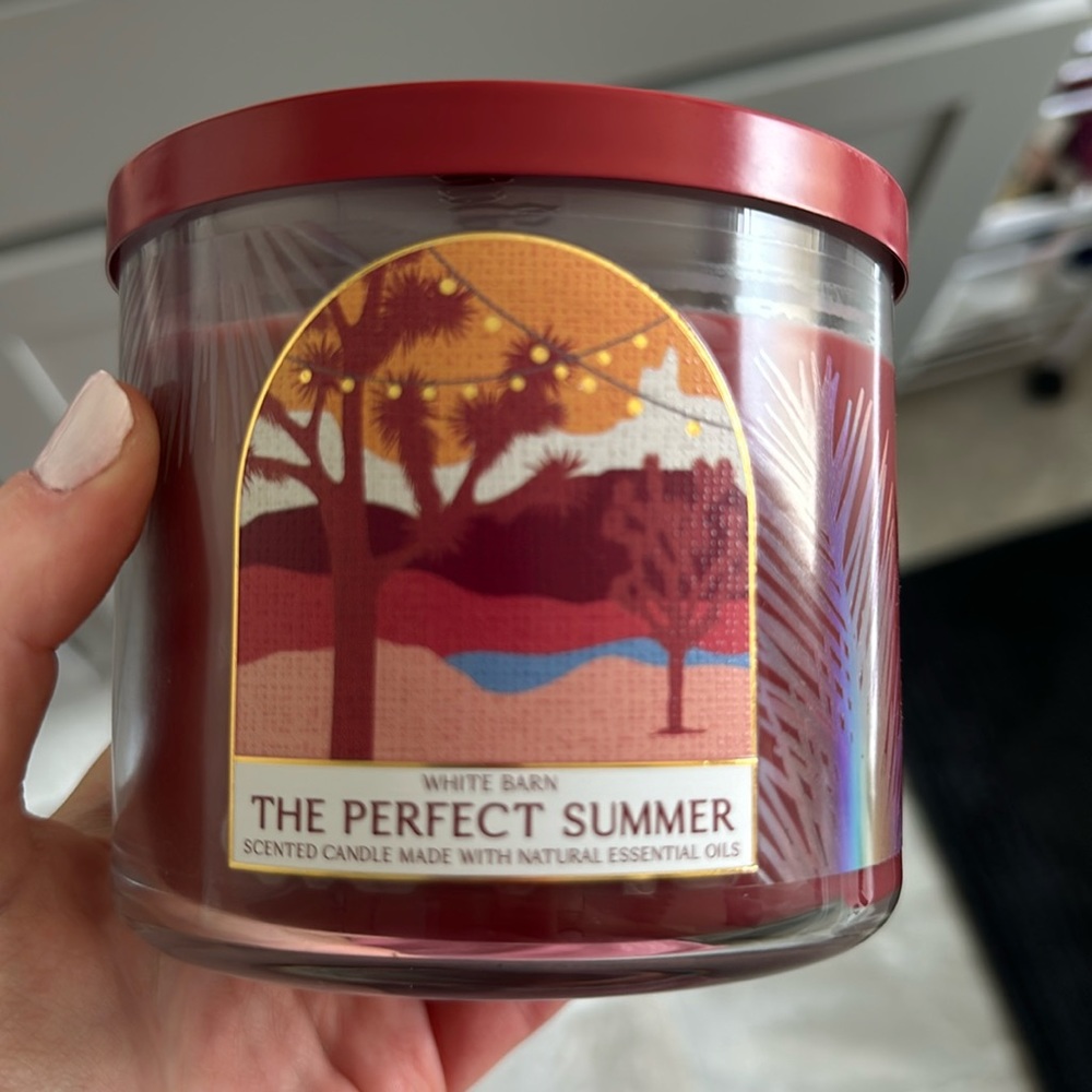 White Barn Candle